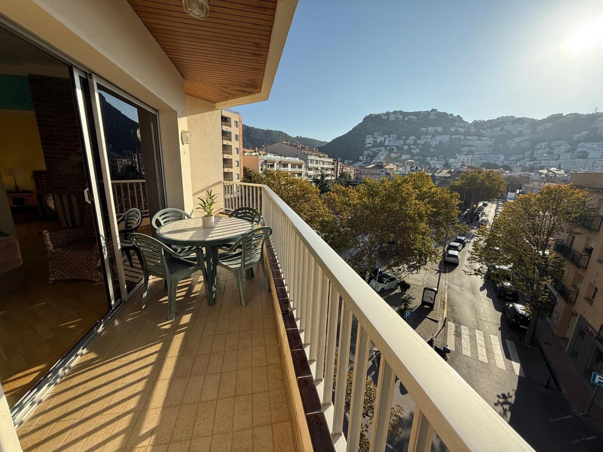 Agi Peater Center Apartment Roses Exterior photo
