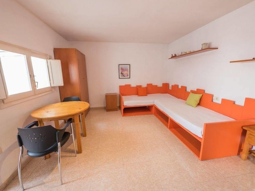 Agi Peater Center Apartment Roses Exterior photo